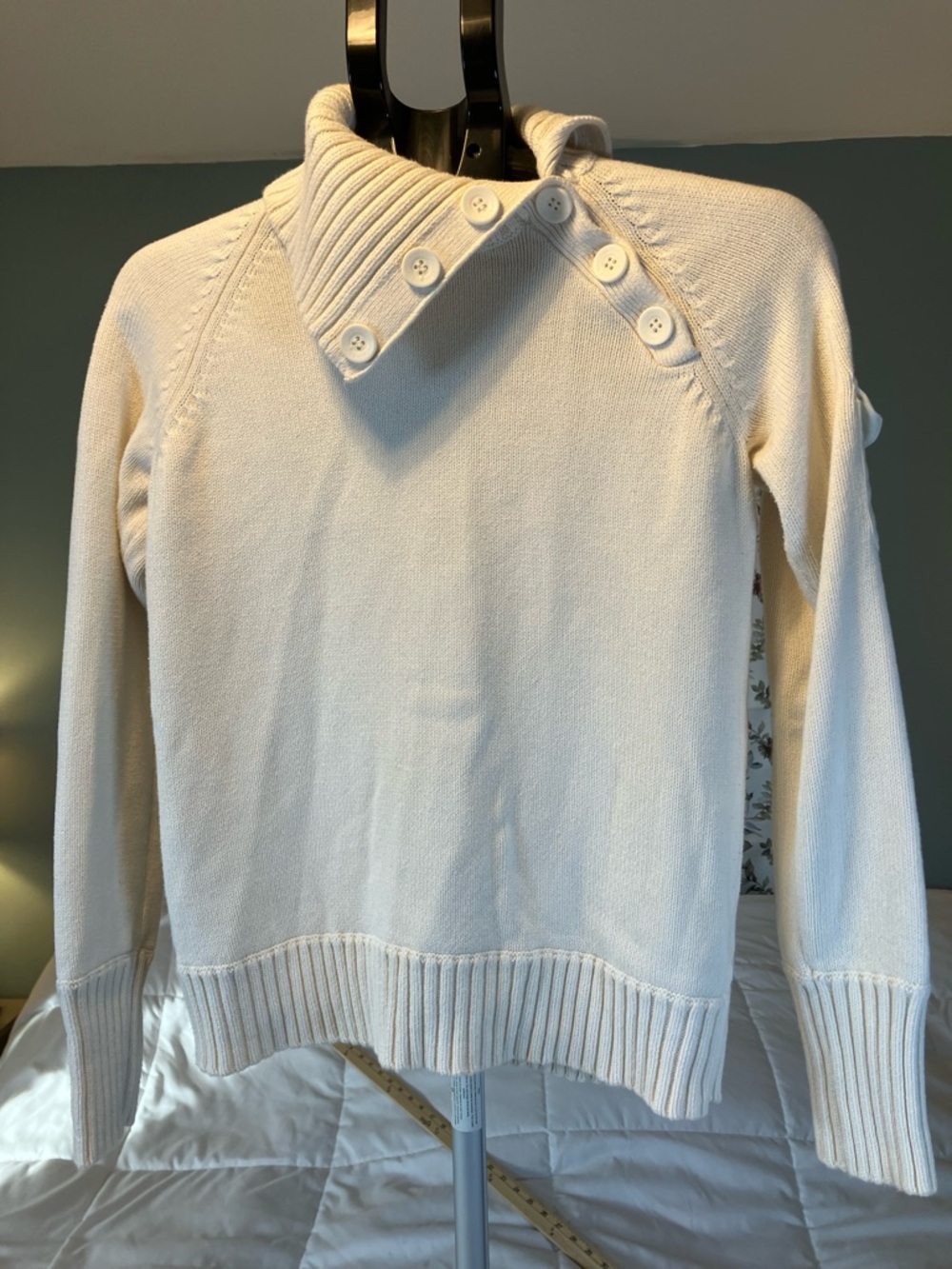 Calvin Klein Jeans Sweater Womens M Cream Button Neck Chunky Knit